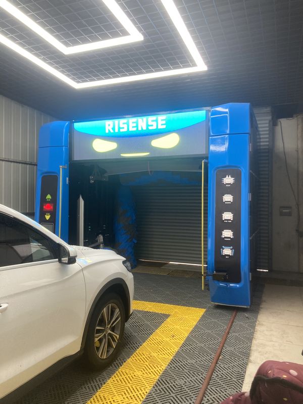 Automatic Sapphire Color Rollover Car Wash Machine CF380 With Smart Ad Screen