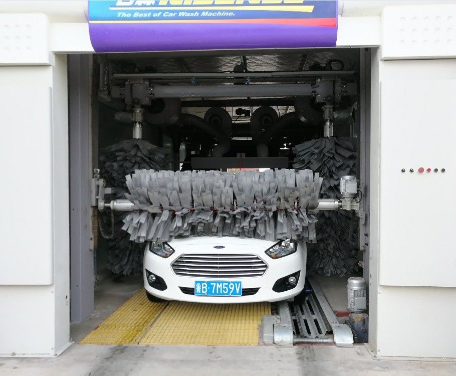ISO14001 Certified of Portal Foam Bus or Truck Washing Station with and Competitive